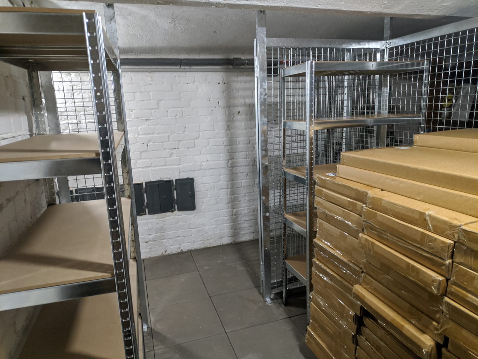 Regály sklad Brno – Regálník 8