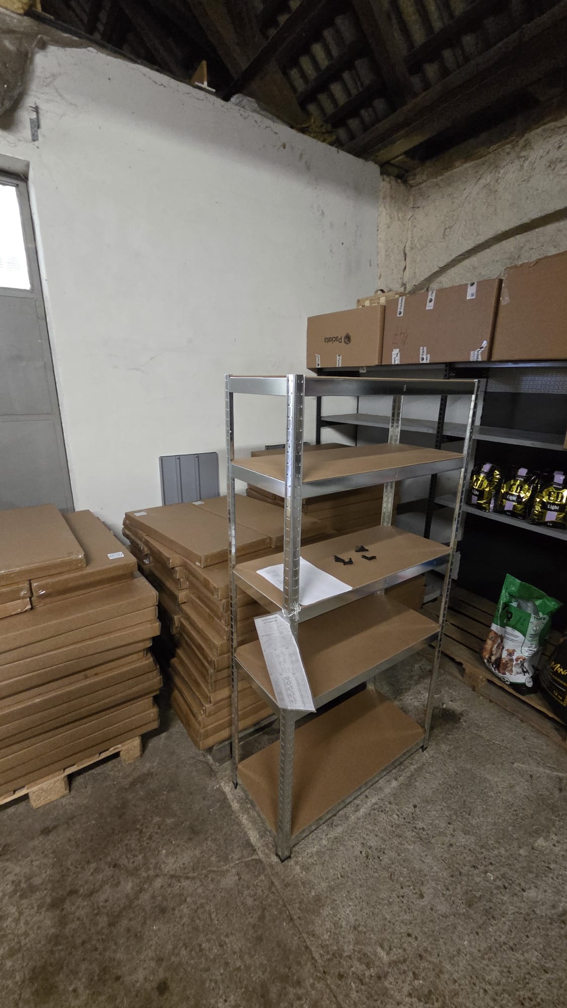 Regály sklad České Budějovice – Regálník 6